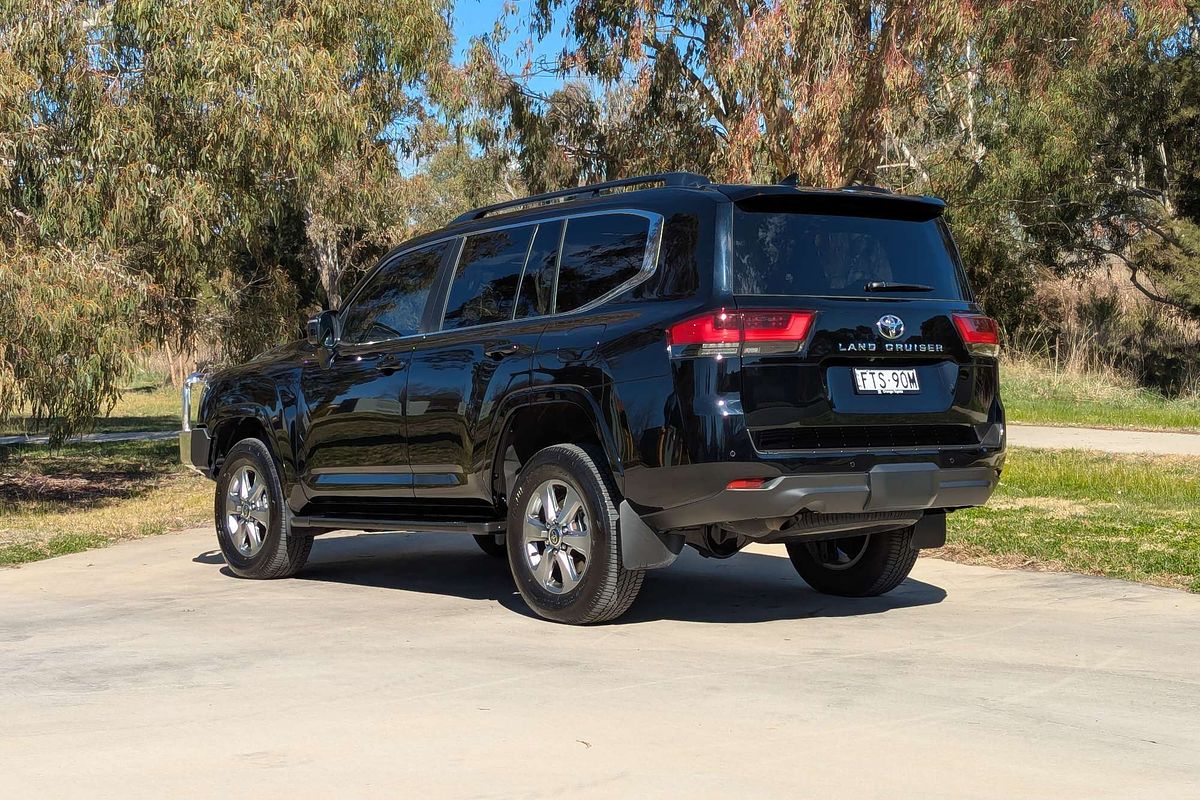 2023 Toyota Landcruiser VX FJA300R