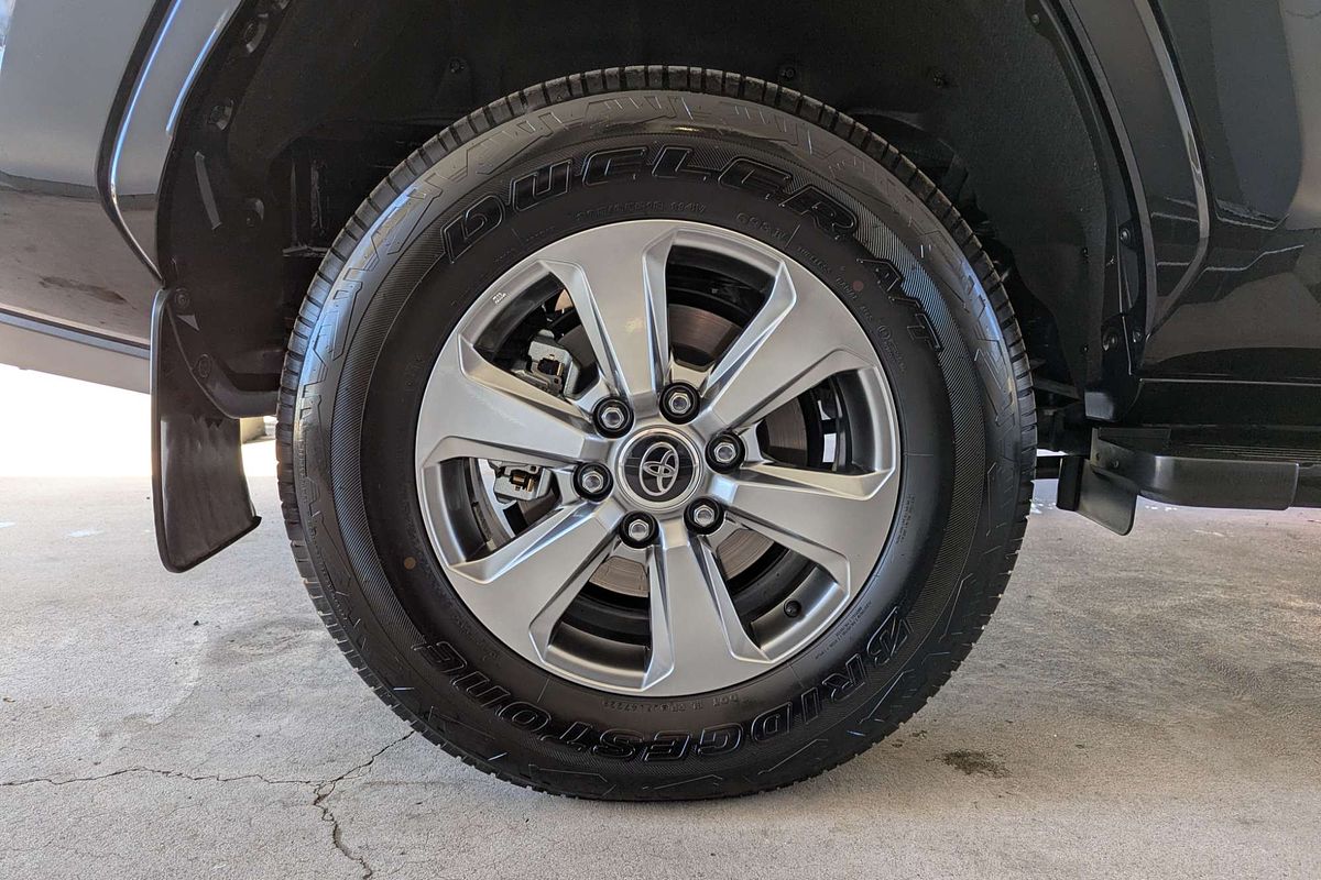 2023 Toyota Landcruiser VX FJA300R