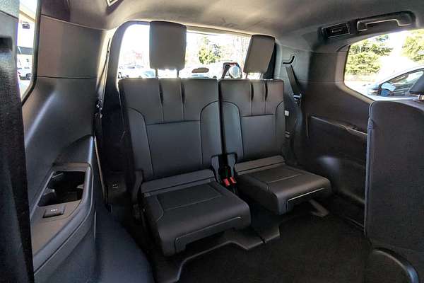 2023 Toyota Landcruiser VX FJA300R