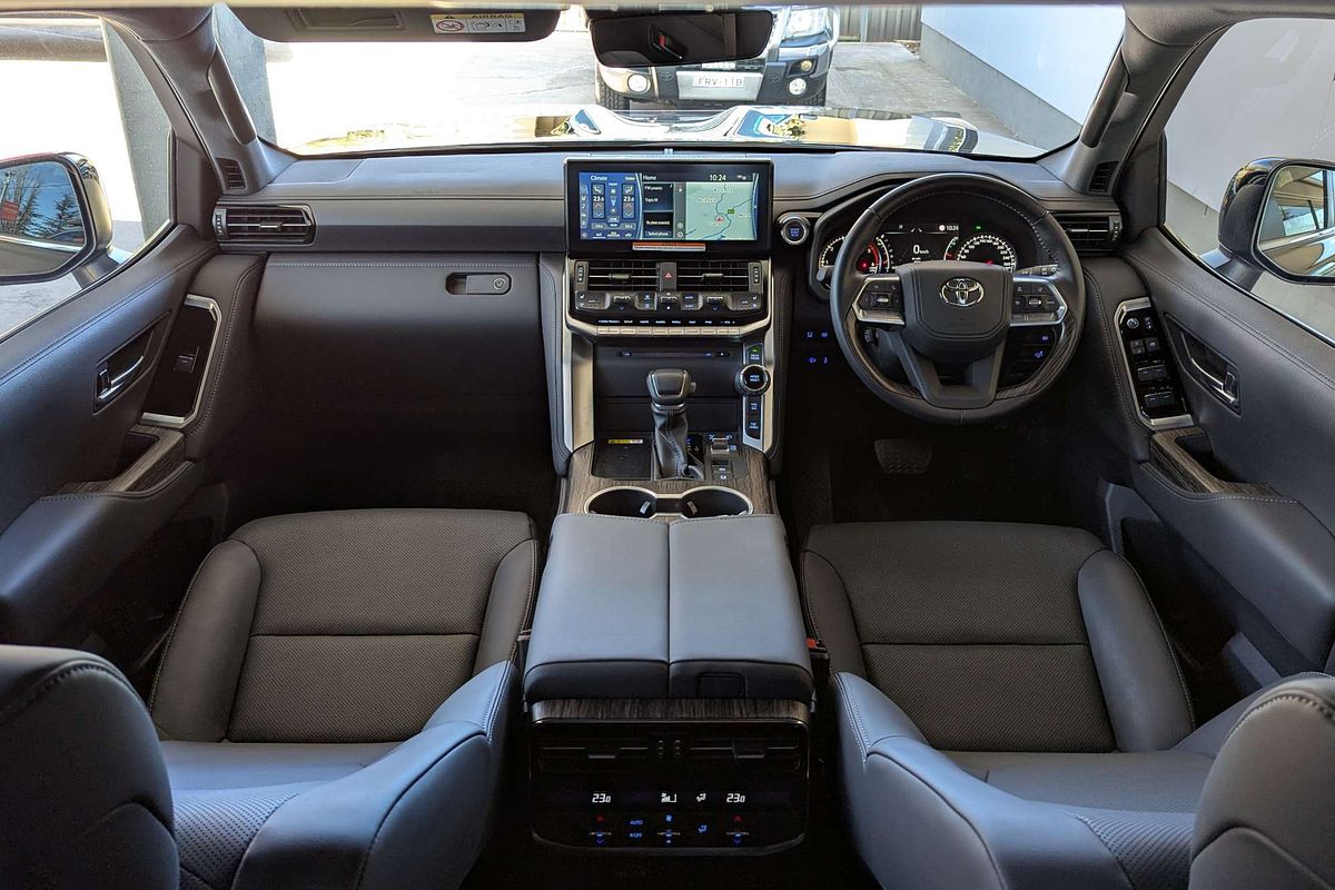 2023 Toyota Landcruiser VX FJA300R
