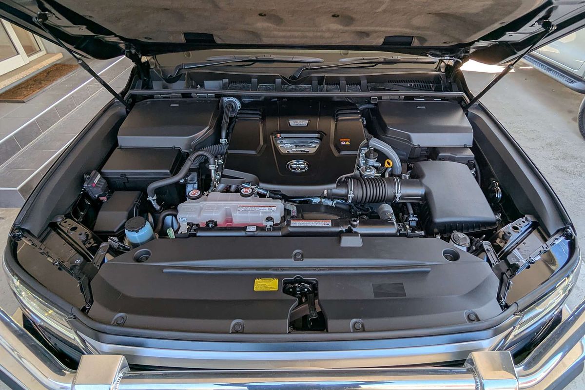 2023 Toyota Landcruiser VX FJA300R