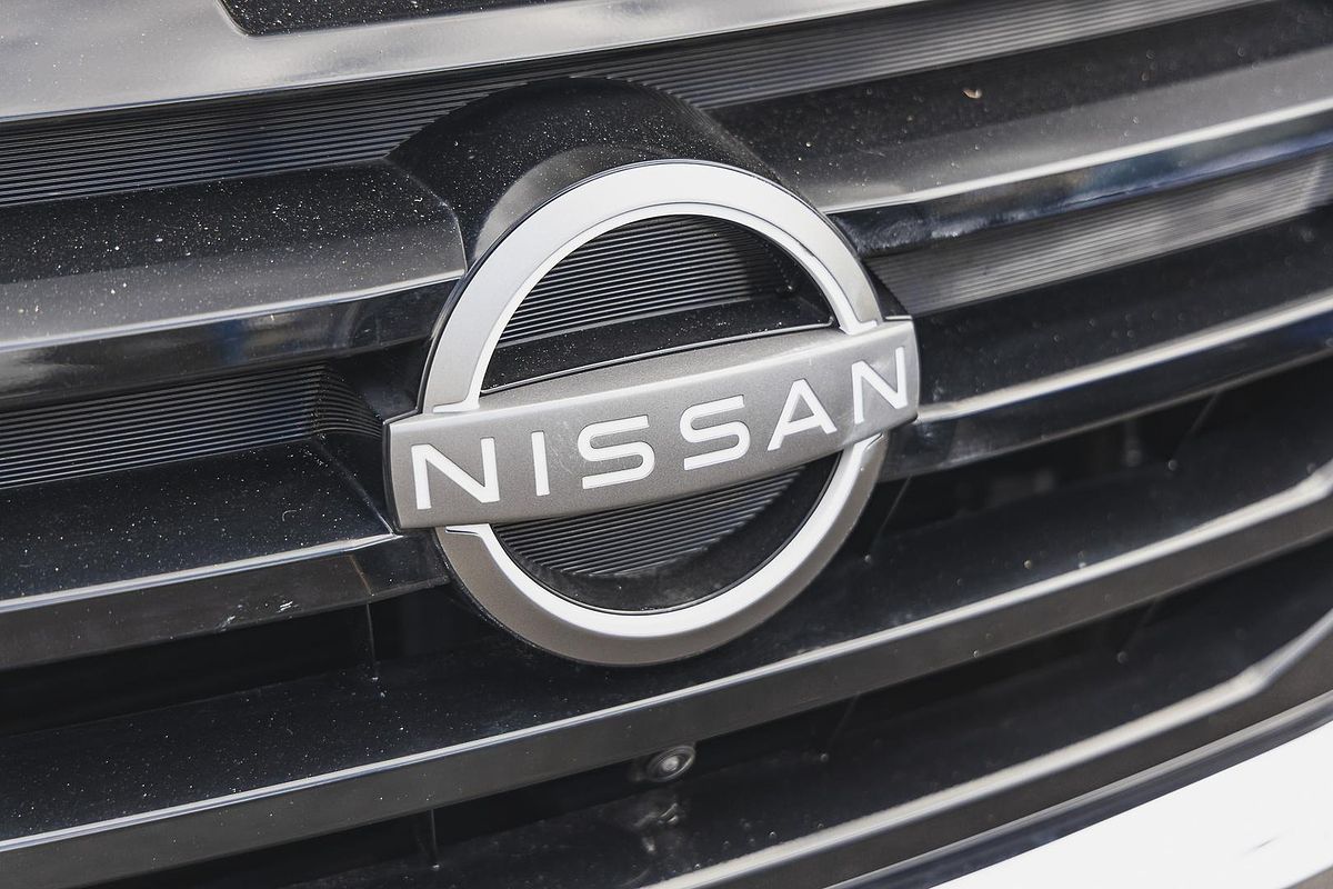 2025 Nissan Pathfinder ST-L R53
