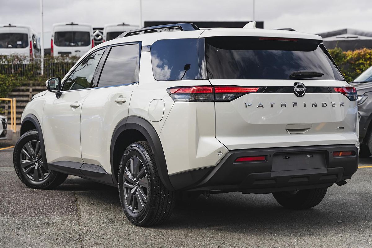 2025 Nissan Pathfinder ST-L R53