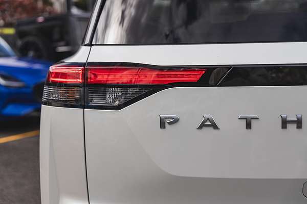 2025 Nissan Pathfinder ST-L R53