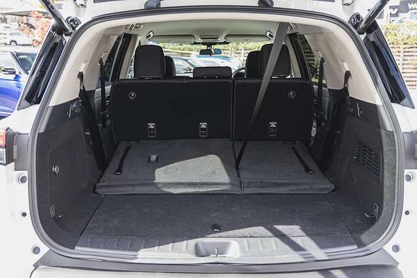 2025 Nissan Pathfinder ST-L R53