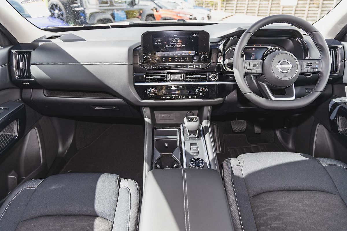 2025 Nissan Pathfinder ST-L R53