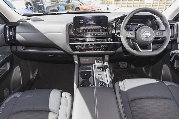 2025 Nissan Pathfinder ST-L R53