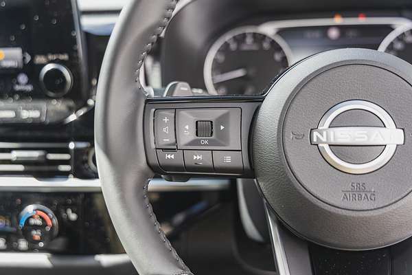 2025 Nissan Pathfinder ST-L R53