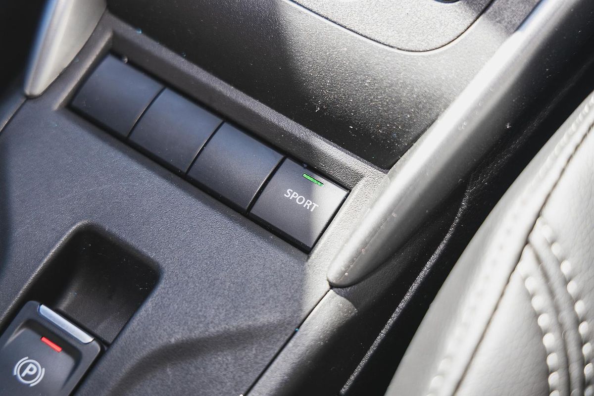 2025 Suzuki Fronx Hybrid GLX KW