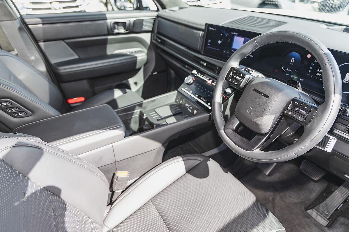 2024 Hyundai Santa Fe Calligraphy MX5.V1
