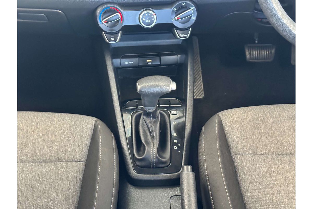 2022 Kia Stonic S YB