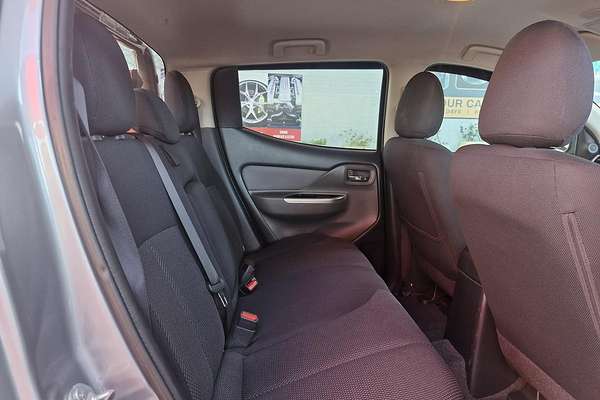 2015 Mitsubishi Triton GLS MQ 4X4