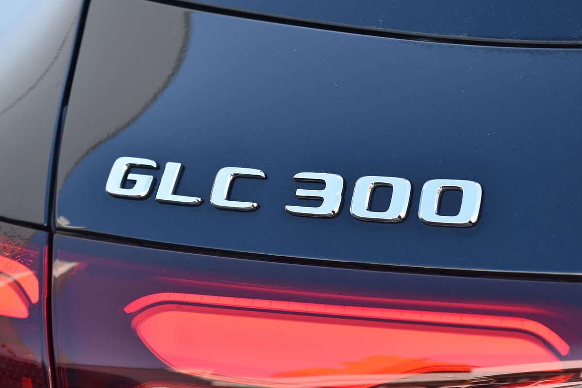 2024 Mercedes-Benz GLC-Class GLC300 X254