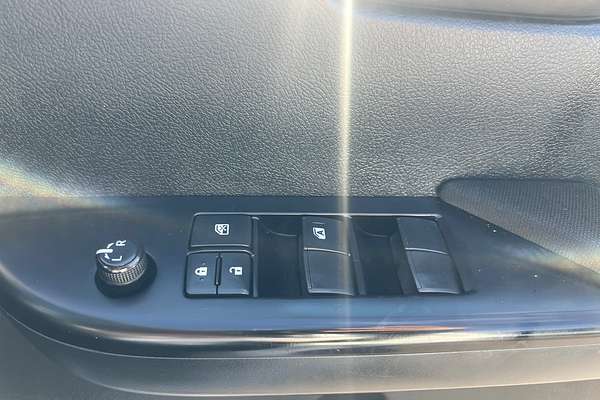 2019 Toyota Hilux SR GUN126R 4X4