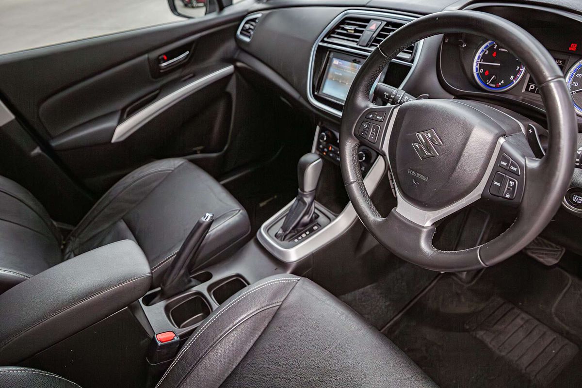 2020 Suzuki S-Cross Turbo Prestige JY