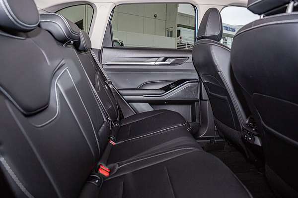 2024 GWM Haval H6 Lux B01