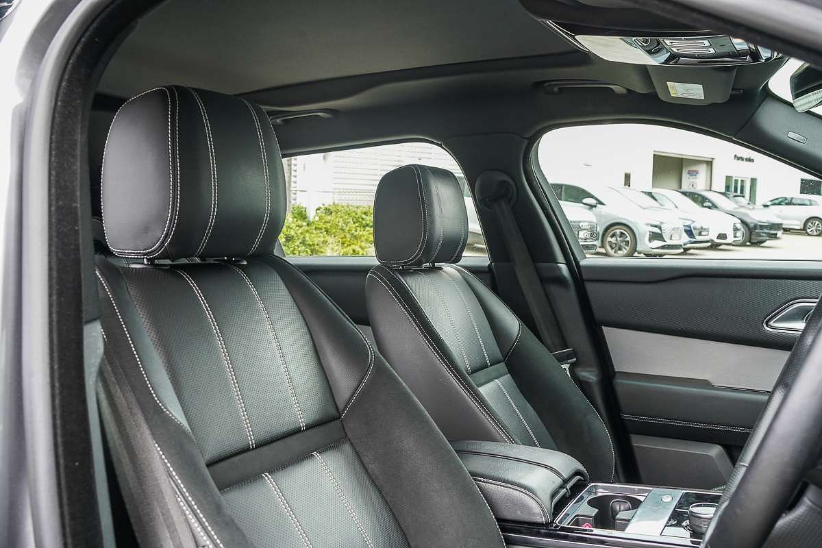 2019 Land Rover Range Rover Velar P250 R-Dynamic S L560