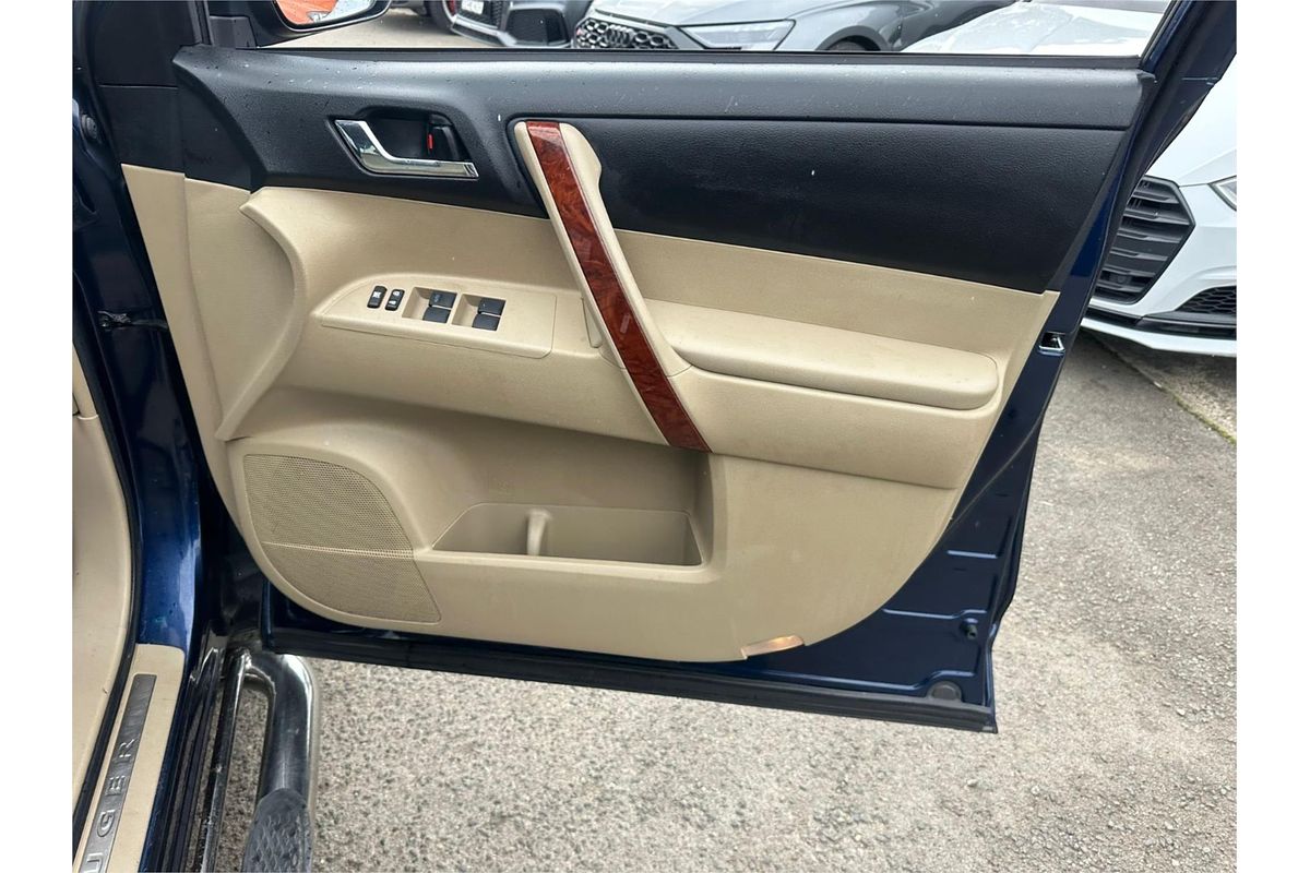 2012 Toyota Kluger Grande GSU45R