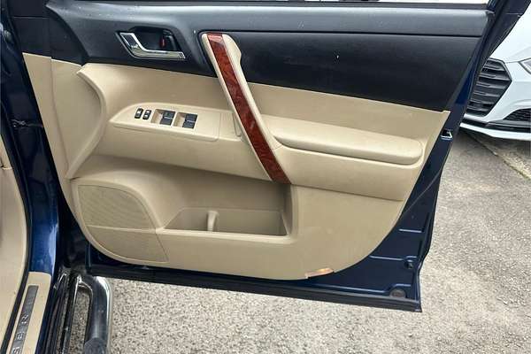 2012 Toyota Kluger Grande GSU45R