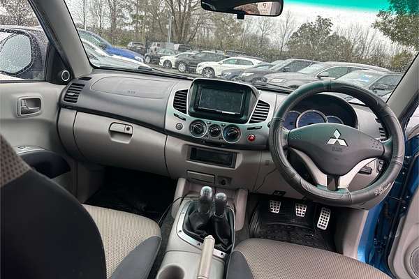 2008 Mitsubishi Triton GLX-R ML 4X4