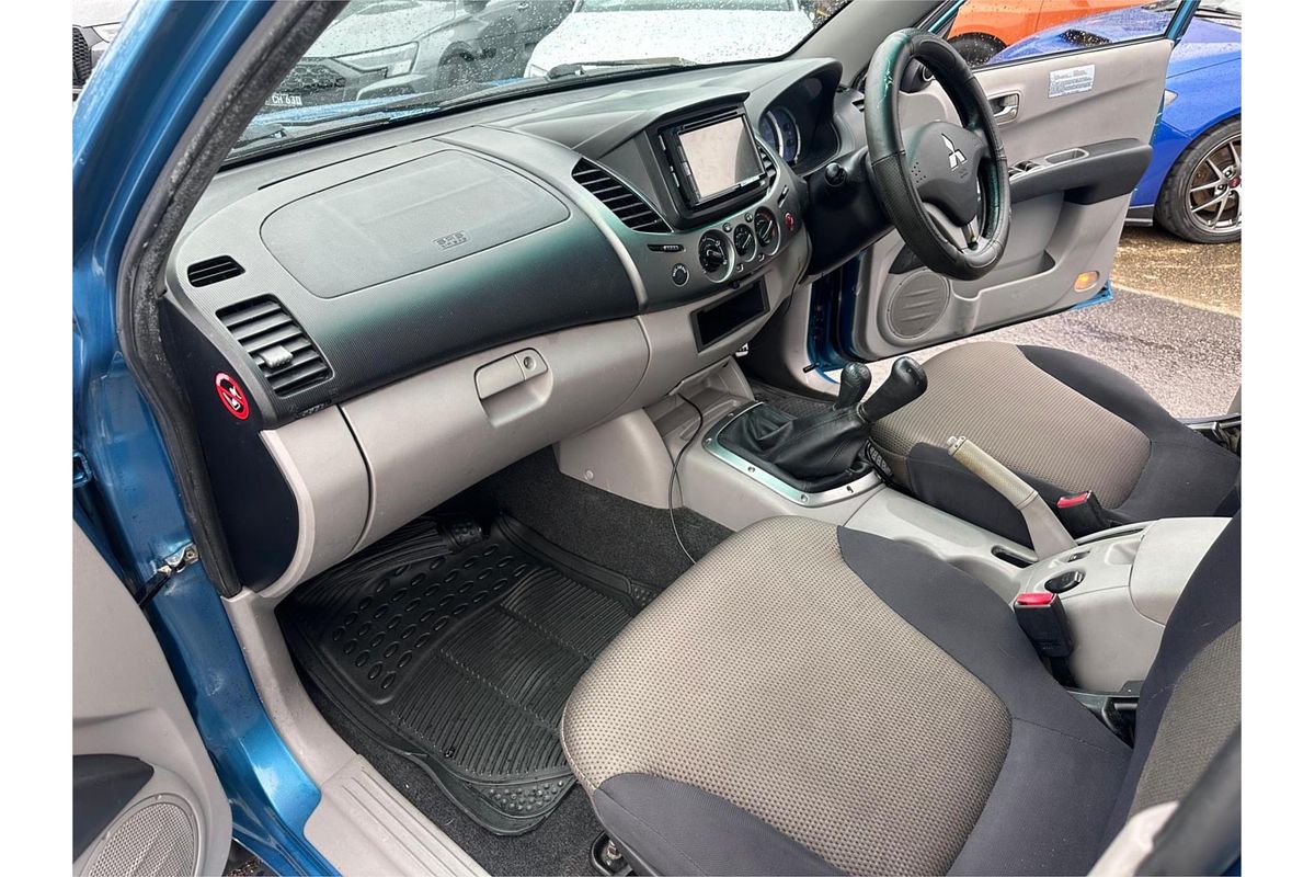 2008 Mitsubishi Triton GLX-R ML 4X4