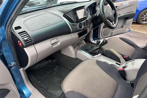 2008 Mitsubishi Triton GLX-R ML 4X4