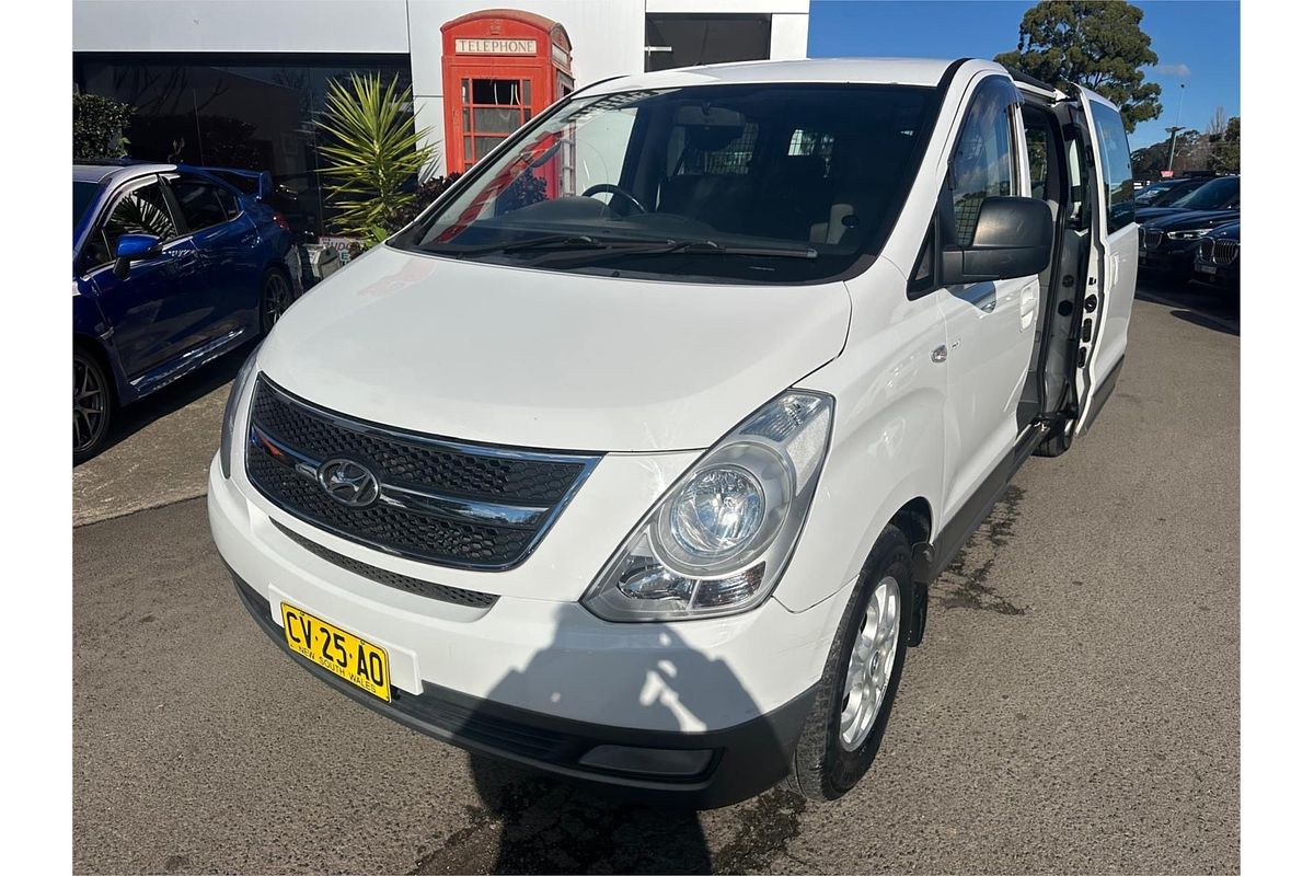 2014 Hyundai iMax TQ-W
