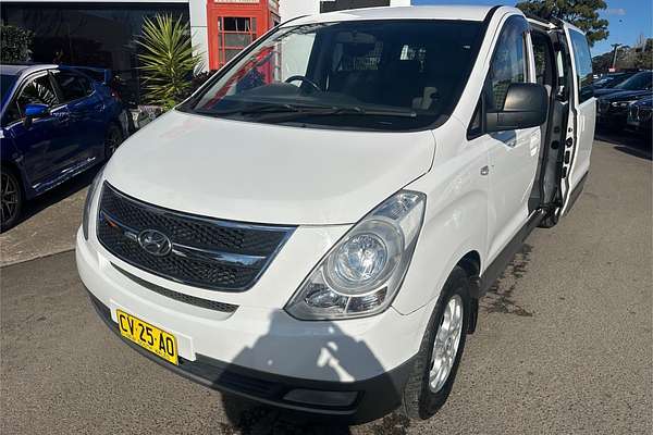 2014 Hyundai iMax TQ-W