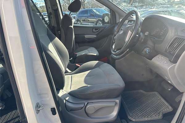 2014 Hyundai iMax TQ-W