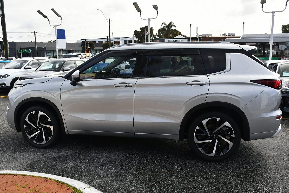 2024 Mitsubishi Outlander Exceed ZM