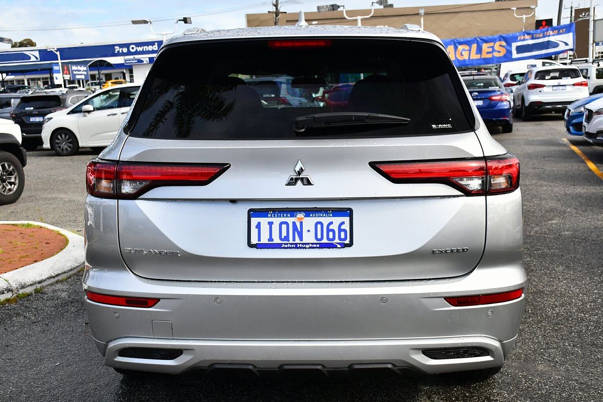 2024 Mitsubishi Outlander Exceed ZM