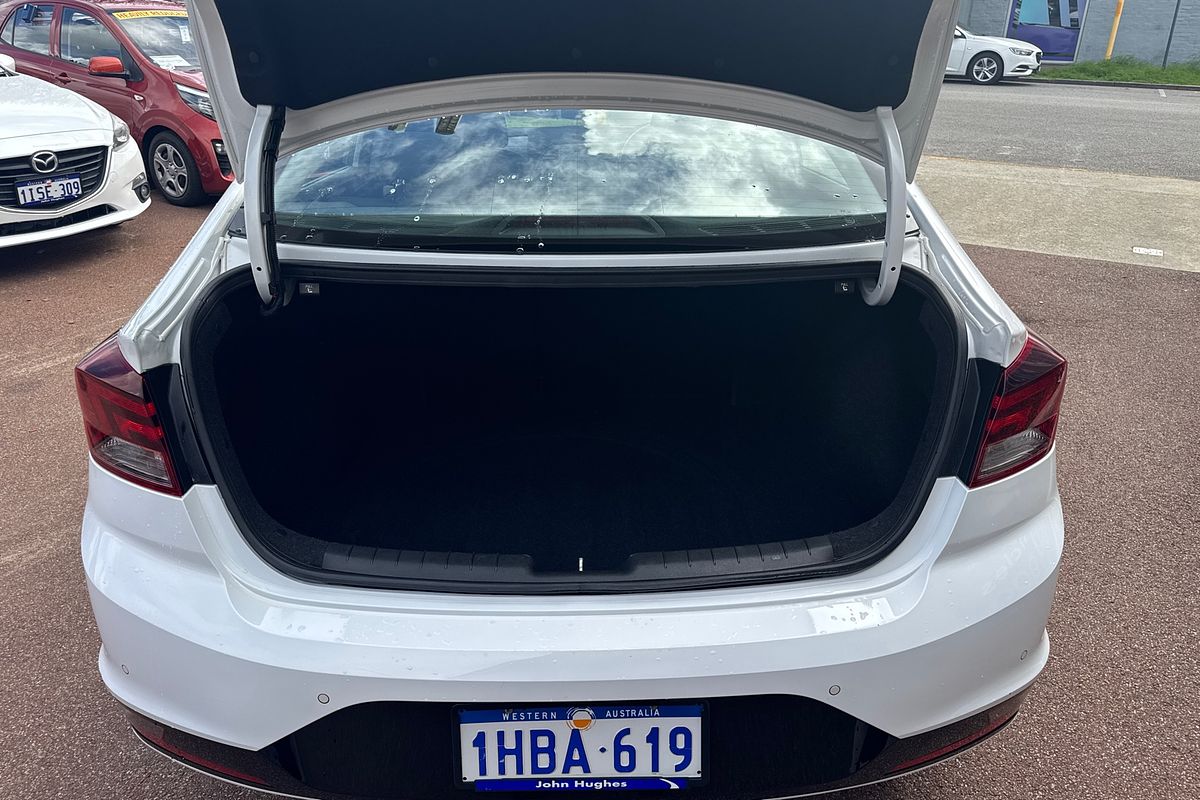2020 Hyundai Elantra Active AD.2