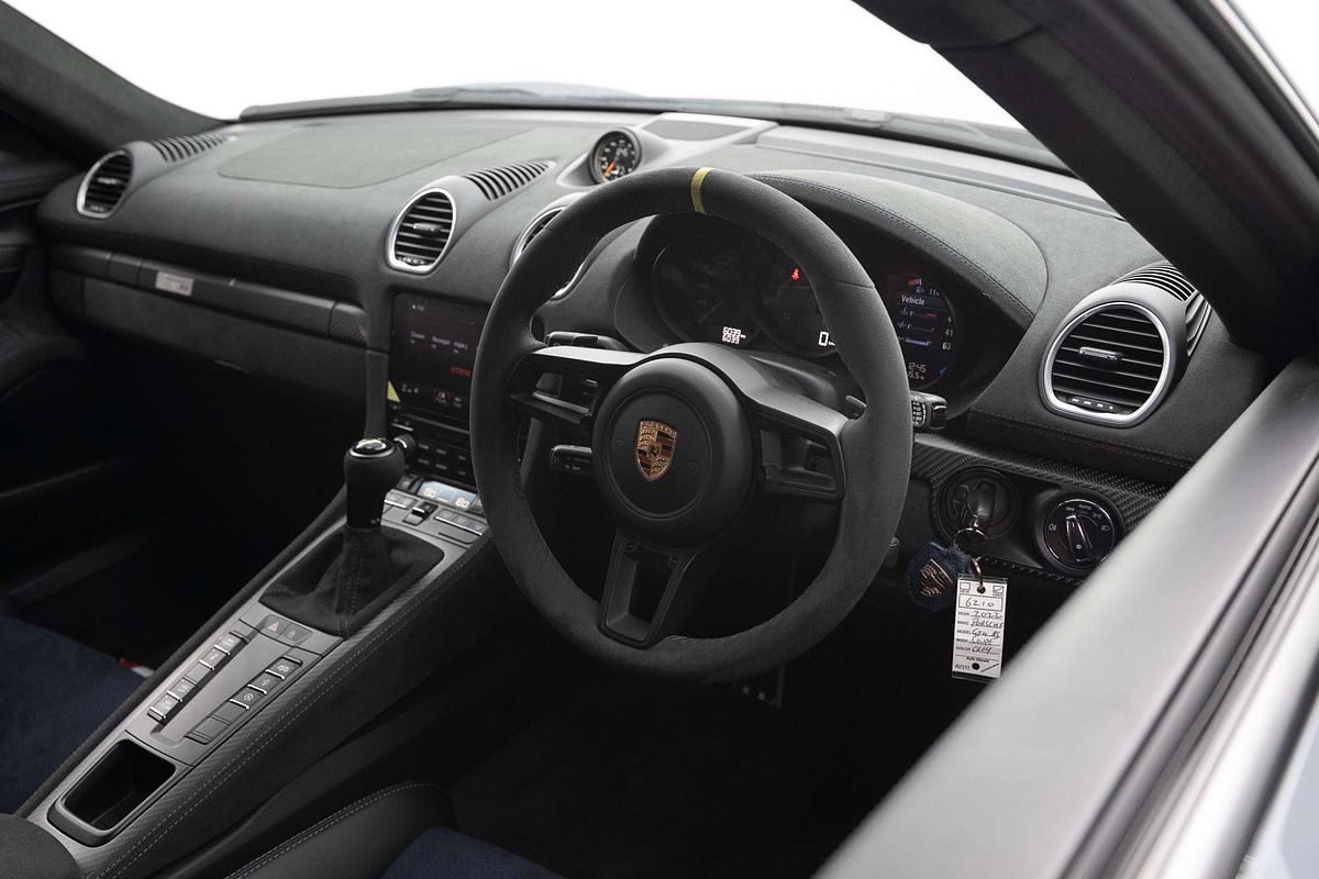 2022 Porsche 718 Cayman GT4 RS 982