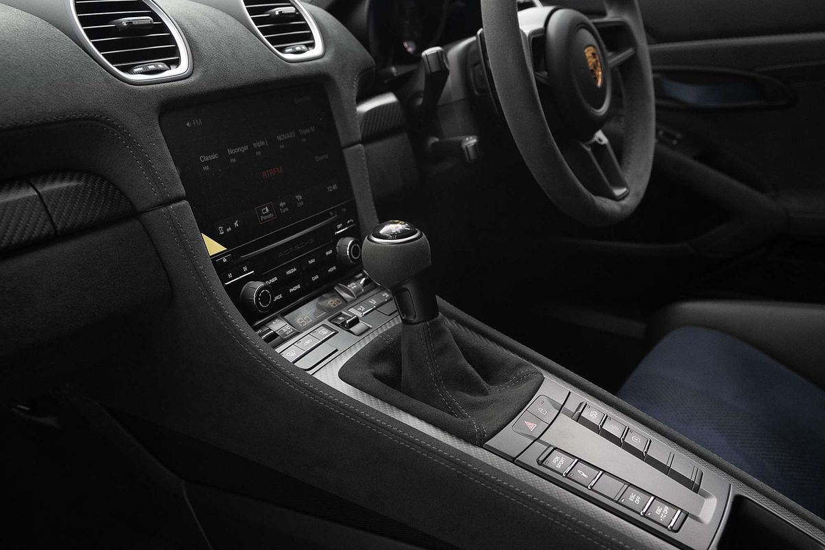 2022 Porsche 718 Cayman GT4 RS 982