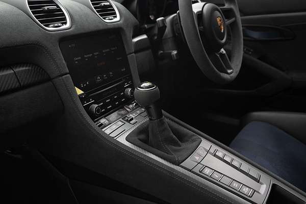 2022 Porsche 718 Cayman GT4 RS 982
