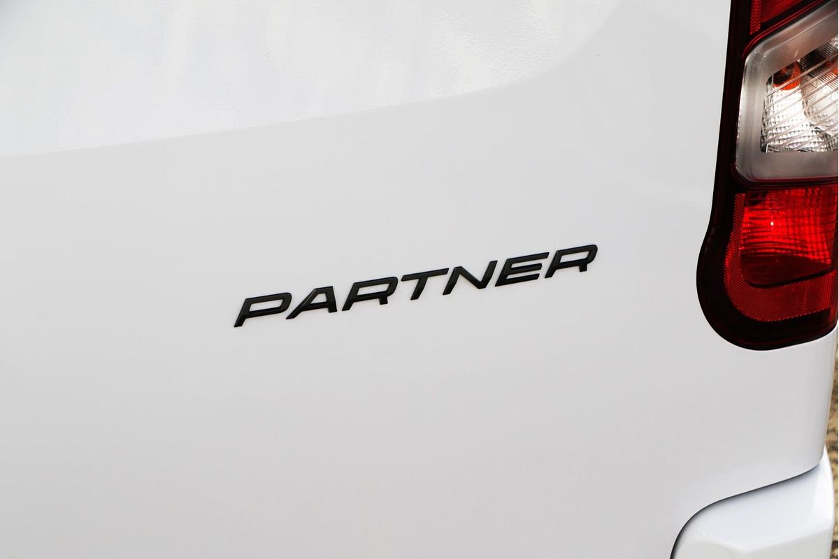 2024 Peugeot Partner Premium K9 LWB