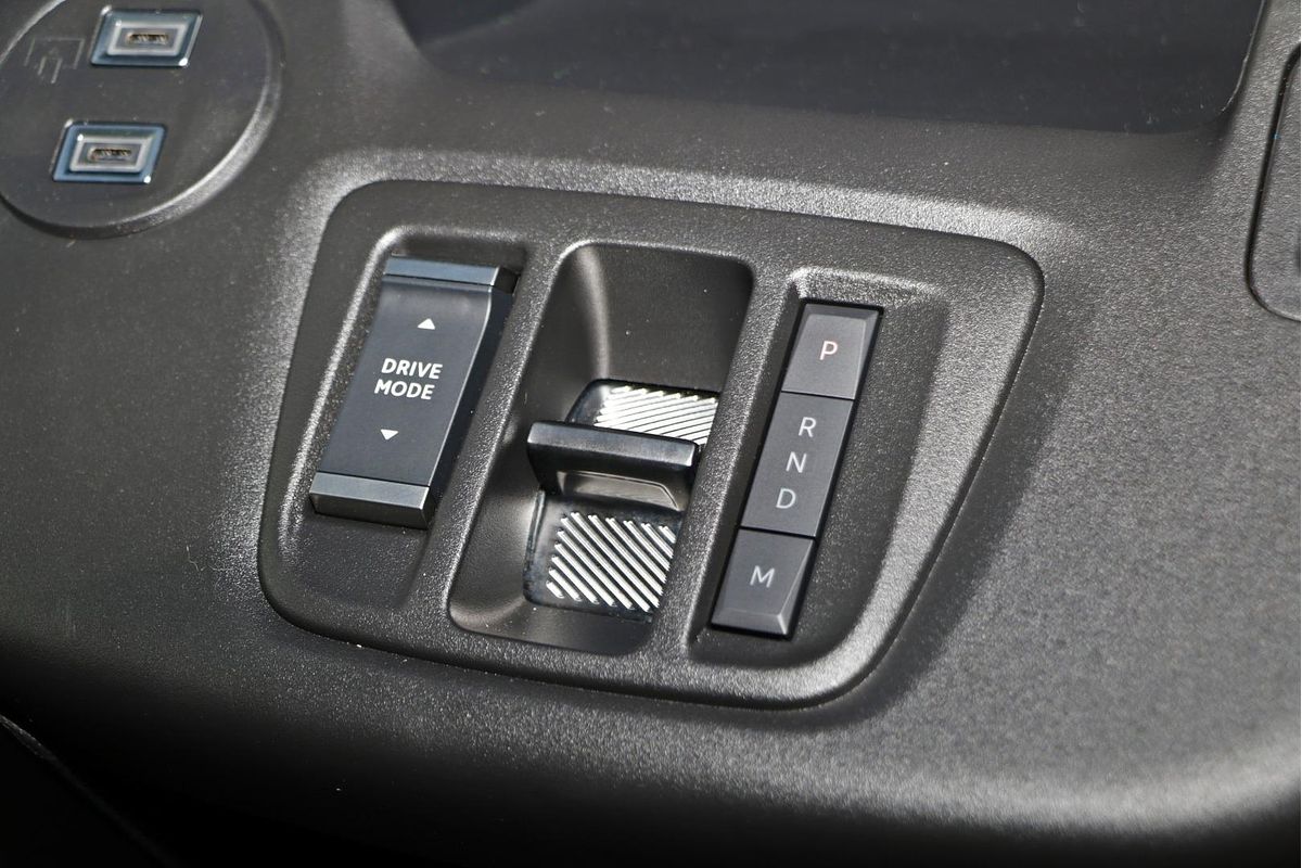 2024 Peugeot Partner Premium K9 LWB