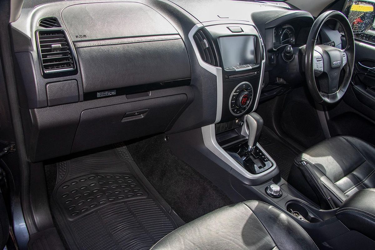 2018 Isuzu MU-X LS-T
