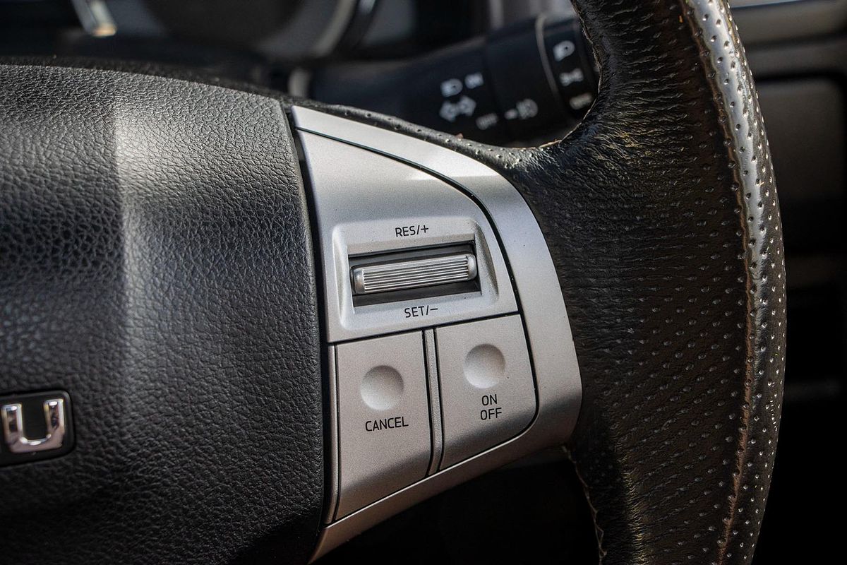 2018 Isuzu MU-X LS-T