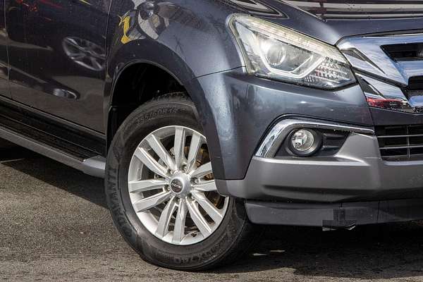 2018 Isuzu MU-X LS-T