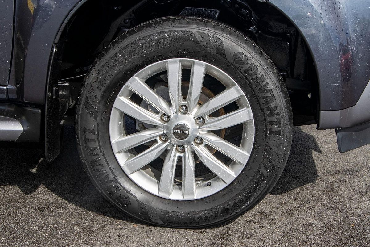 2018 Isuzu MU-X LS-T