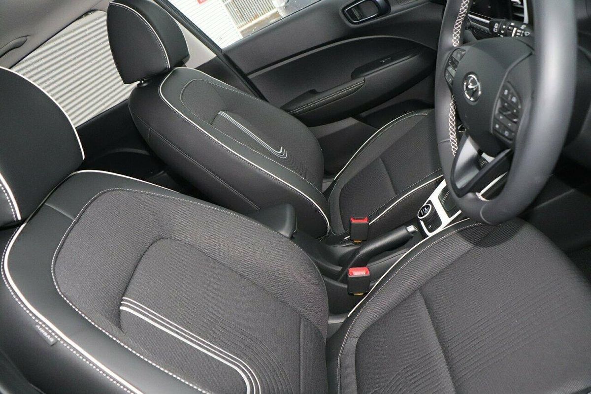 2025 Hyundai Venue Elite QX.V5