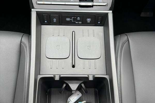 2024 Hyundai Santa Fe Hybrid Calligraphy MX5.V1