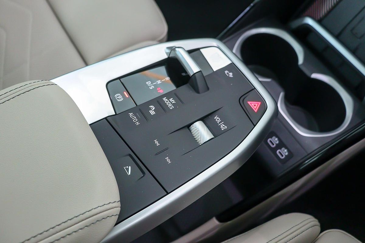 2025 BMW X1 xDrive20i M Sport U11
