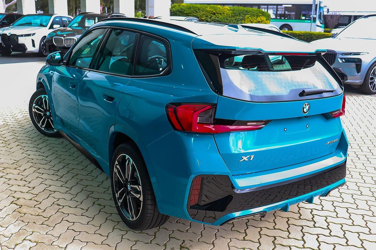 2025 BMW X1 xDrive20i M Sport U11
