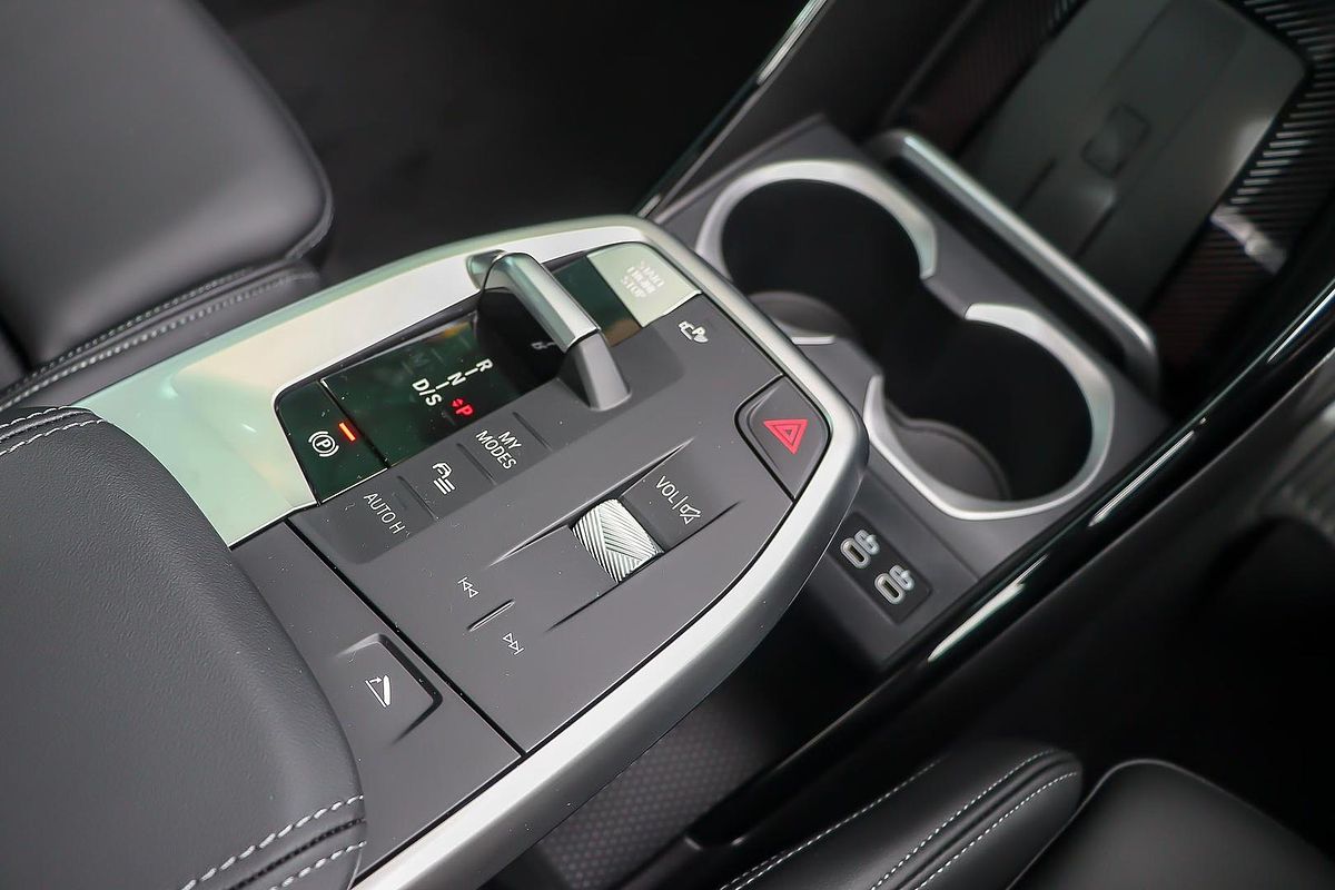 2025 BMW X1 xDrive20i M Sport U11