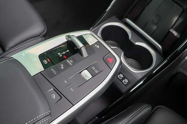 2025 BMW X1 xDrive20i M Sport U11