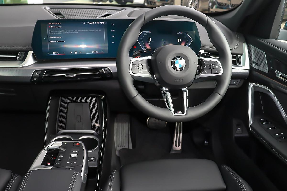 2025 BMW X1 xDrive20i M Sport U11