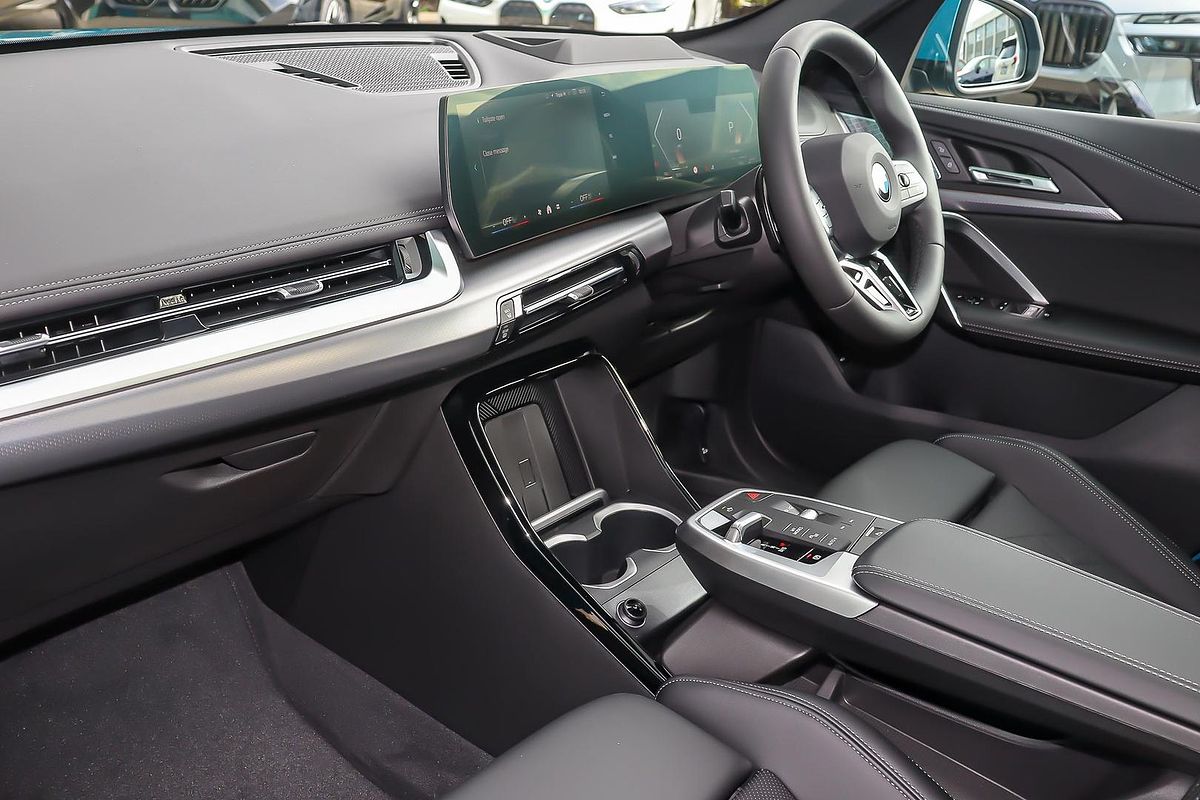 2025 BMW X1 xDrive20i M Sport U11