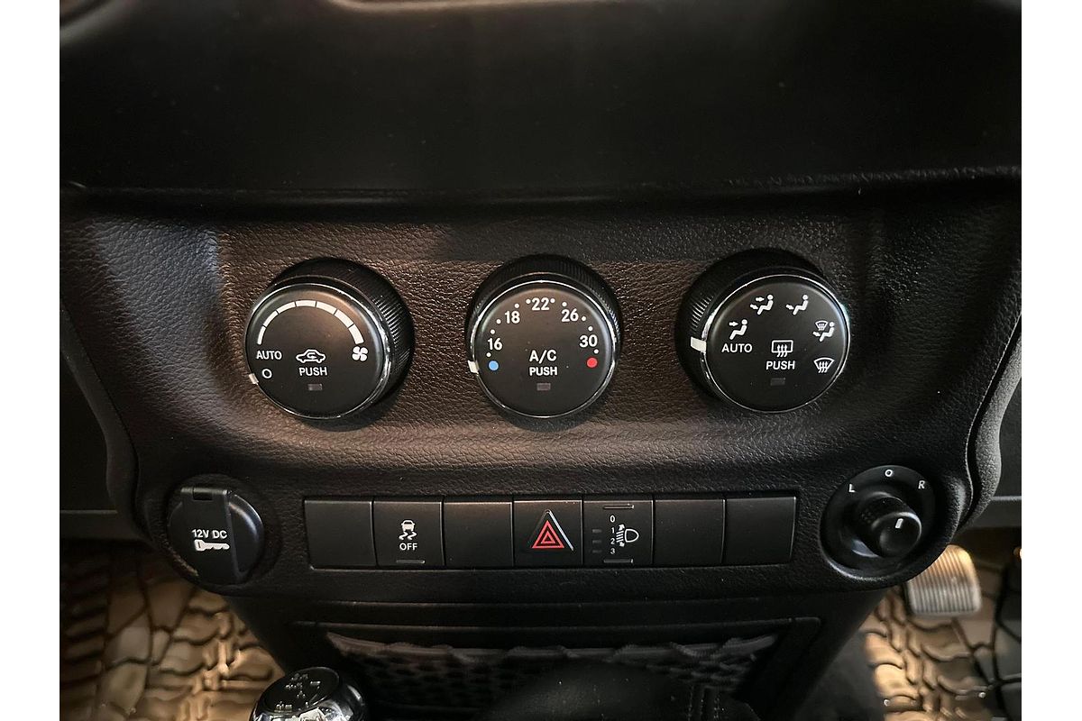 2018 Jeep Wrangler Unlimited Sport JK